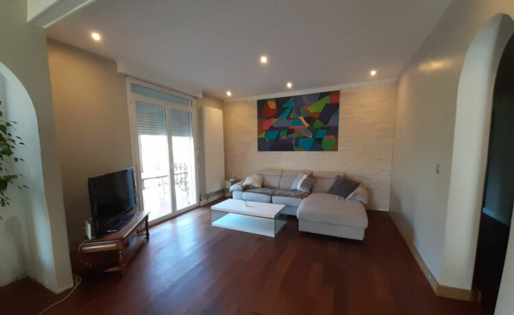 Maison 6 pièces AMOU 3