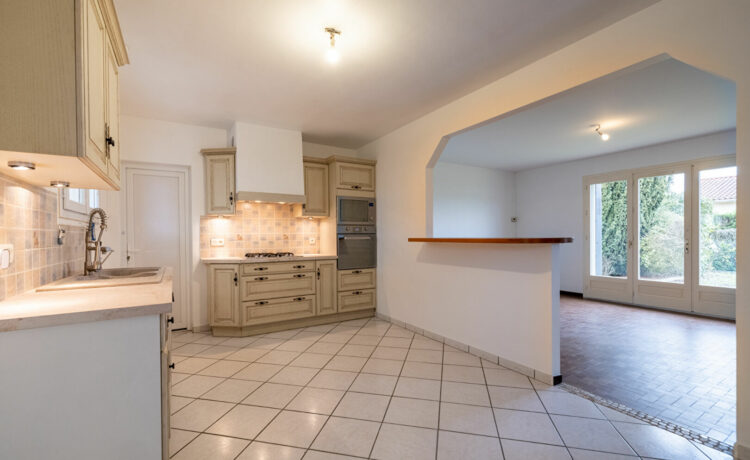 Maison 4 ch + 2 pièces et salle d'eau attenantes