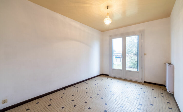 Maison 4 ch + 2 pièces et salle d'eau attenantes