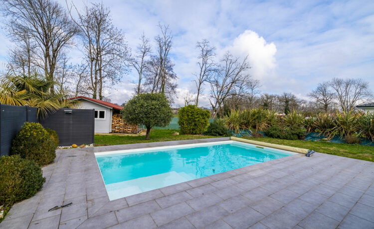 Maison Hagetmau 6 pièce(s) 161.48 m2