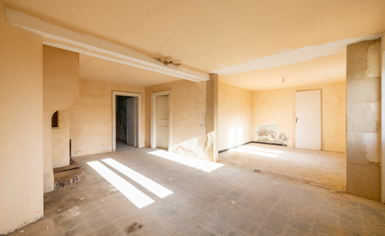 Maison 5 pièce(s) 102 m2 + dépendance 4