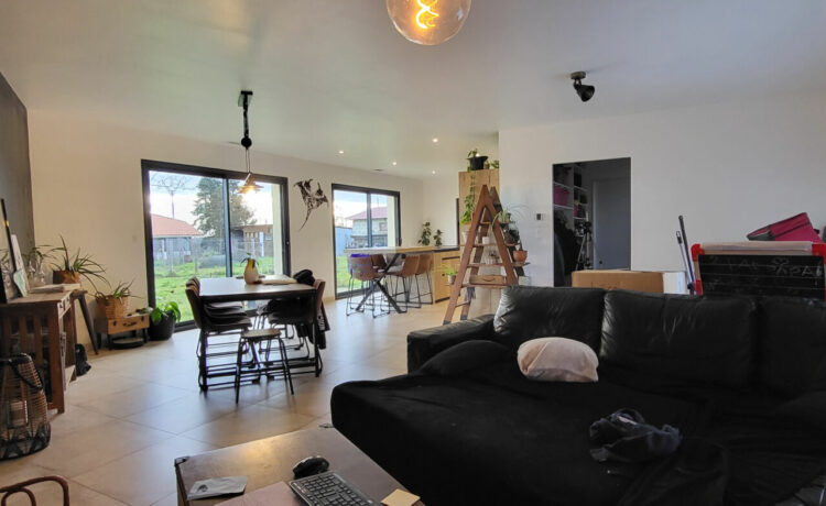 Maison Hagetmau 6 pièce(s) 150.00 m2 2