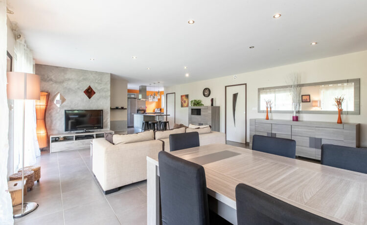 Maison Hagetmau 5 pièce(s) 128.5 m2 3