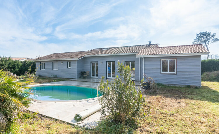Villa avec piscine 5 pièces 5 min SAINT SEVER 1