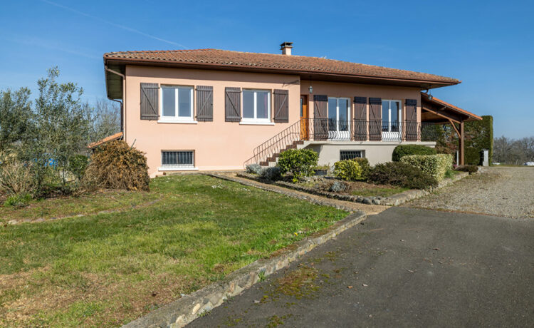 Maison 7 min Hagetmau 5 pièce(s) 131.42 m2 1