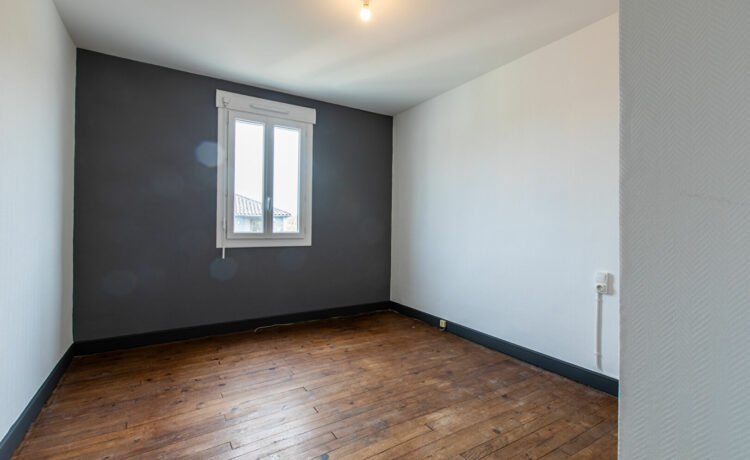 MAISON A PROXIMITE DES COMMERCES 2