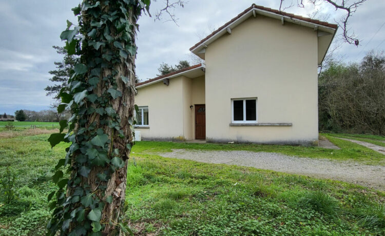 Maison Hagetmau 3 pièce(s) 88.78 m2 2