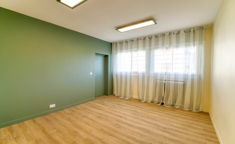 Maison 7 pièces AMOU