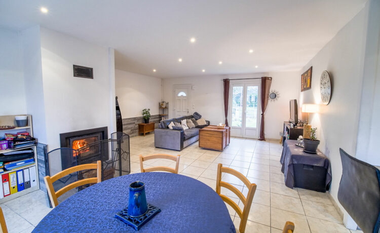 Maison  Indépendante Labouheyre 5 pièce(s) 104 m2 2