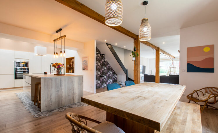 Maison Roquefort 6 pièce(s) 177 m²