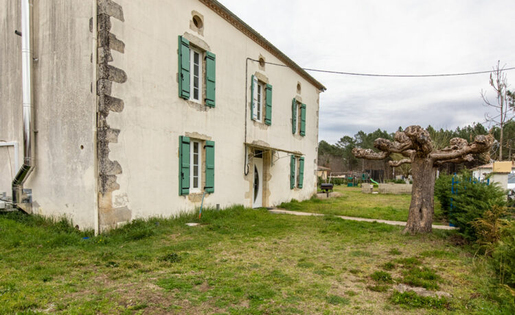 Maison Roquefort 6 pièce(s) 177 m²