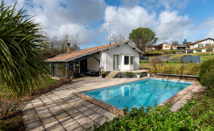 Maison Pouillon 4 pièce(s) 108 m2