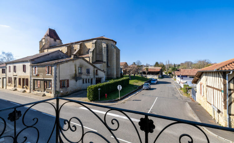 Maison de village à rénover avec jardin, Geaune, 5 pièces 100 m² 1