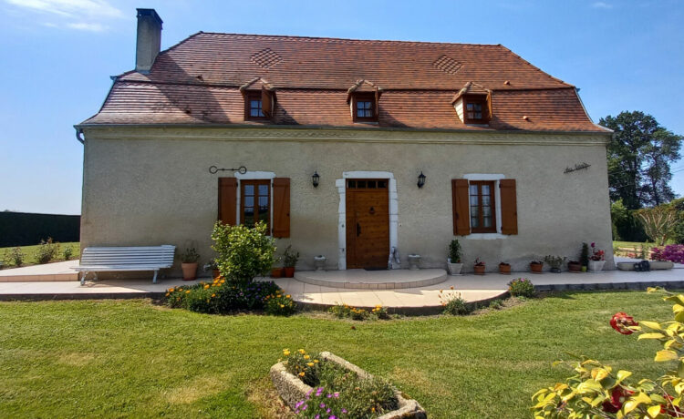 Maison Hagetaubin 4 pièce(s) 133.32 m2 2