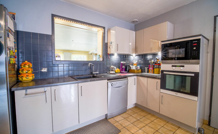 Maison Commensacq 7 pièce(s) 162 m2 2