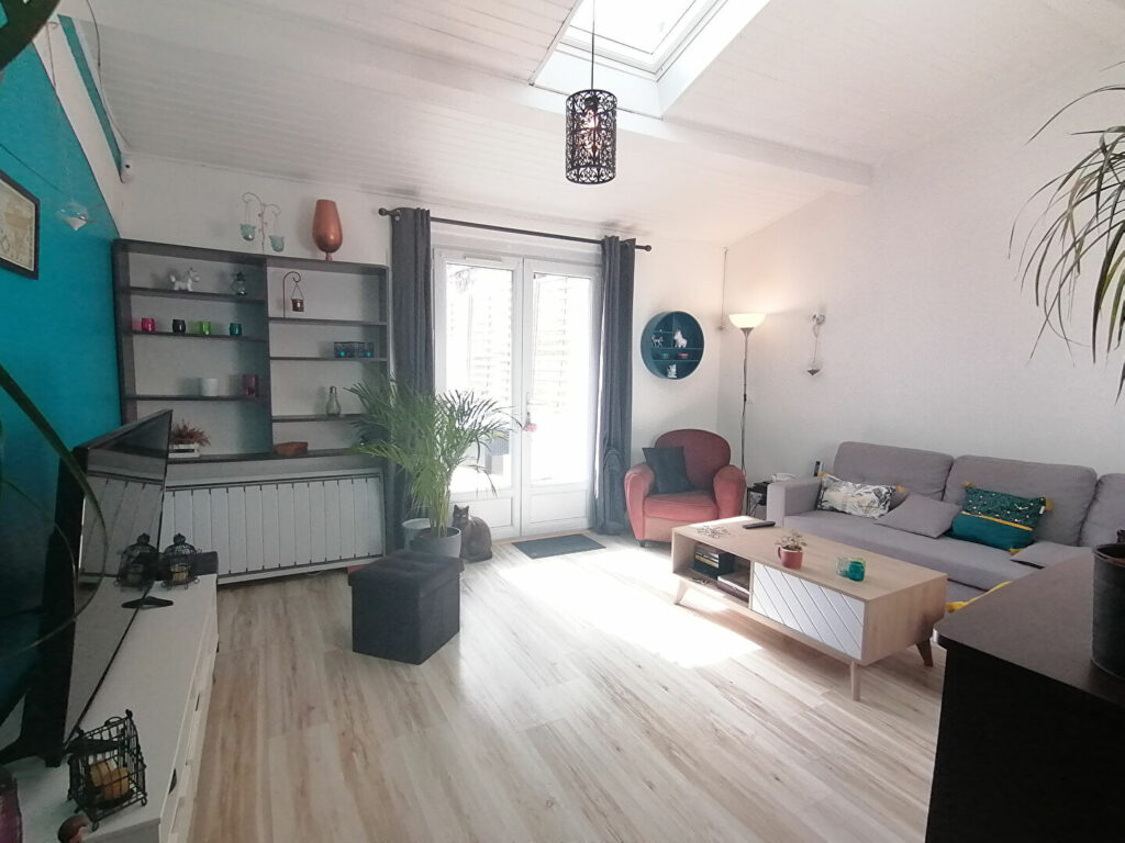 Maison T4 75m² avec terrasse à vendre à MONT DE MARSAN Maison T4 75m² avec terrasse à vendre à MONT DE MARSAN