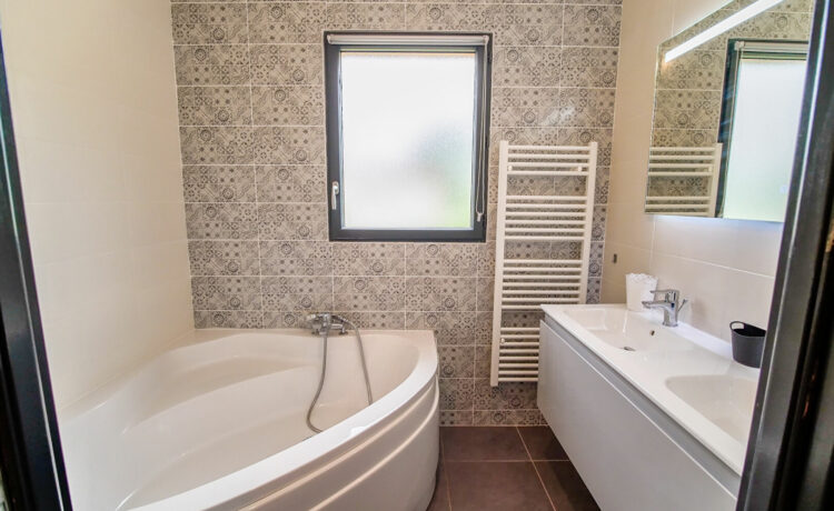 Maison 5 pièce(s) 108 m2