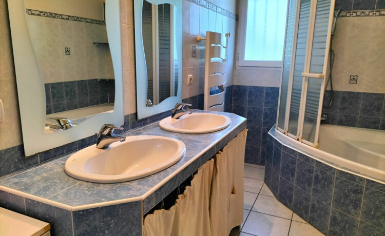 Maison Lacquy 6 pièce(s) 173.5 m2