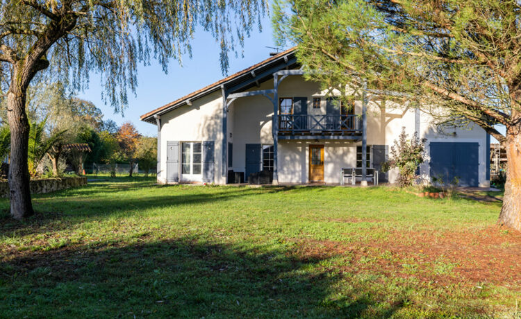 Maison familiale 7 pièces 200m2 1