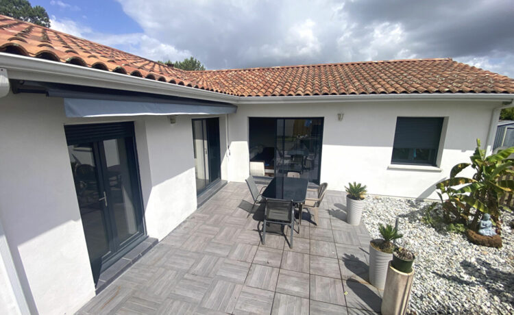 Maison Labouheyre 6 pièce(s) 134 m2 2