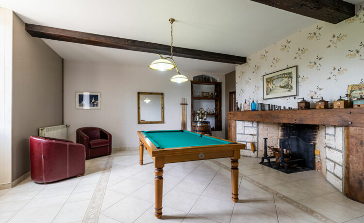 Maison avec dependances