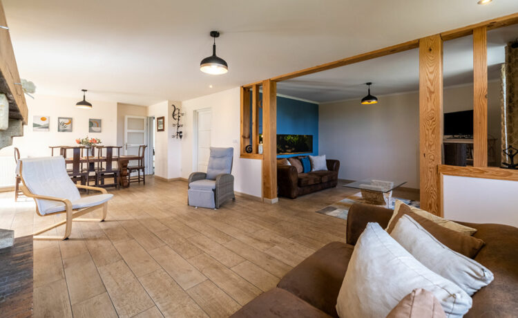 MAISON CHALEUREUSE RENOVEE 2
