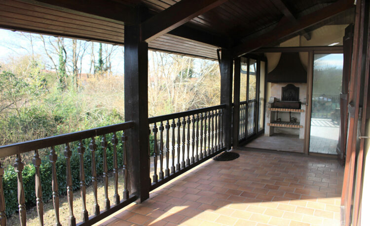 Appartement Aire Sur L Adour 5 pièce(s) 122 m2 3