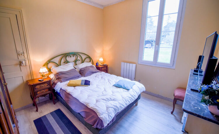 Maison Labouheyre 10 pièce(s) 250 m2