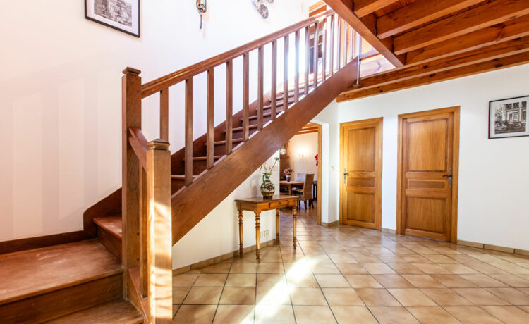 Maison familiale dans un écrin de verdure