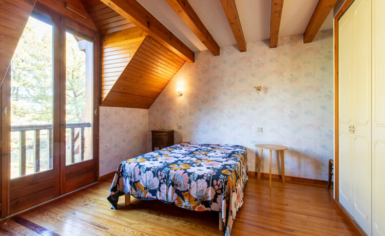 Maison familiale dans un écrin de verdure