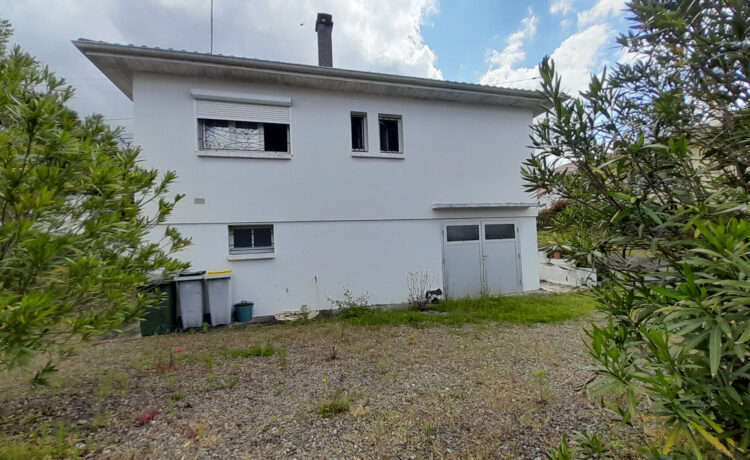 Maison de ville 58m2, 2 chbres, sur sous-sol de 50 m2 2