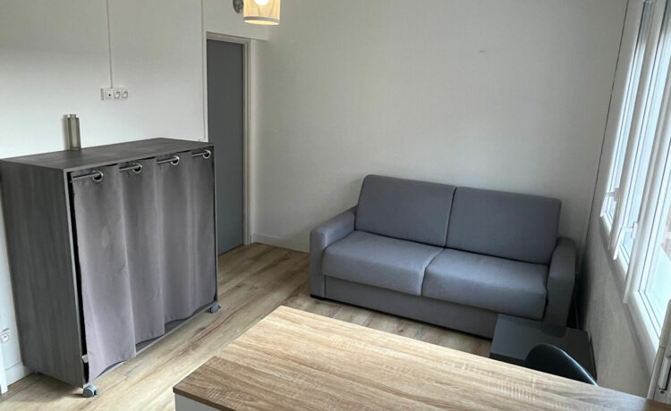 Appartement EAU/ELECTRICITE COMPRIS Aire Sur L Adour 1 pièce(s) 19.52 m2 3
