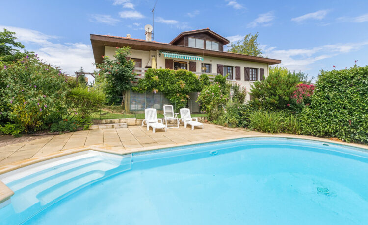 Maison Geaune 6 pièces 196 m²