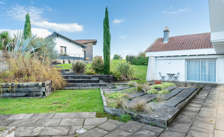 Ensemble immobilier d'exception à Hagetmau  À deux pas du centre-ville