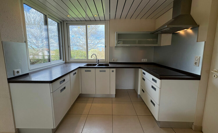 Maison Bonnut 6 pièce(s) 173 m2