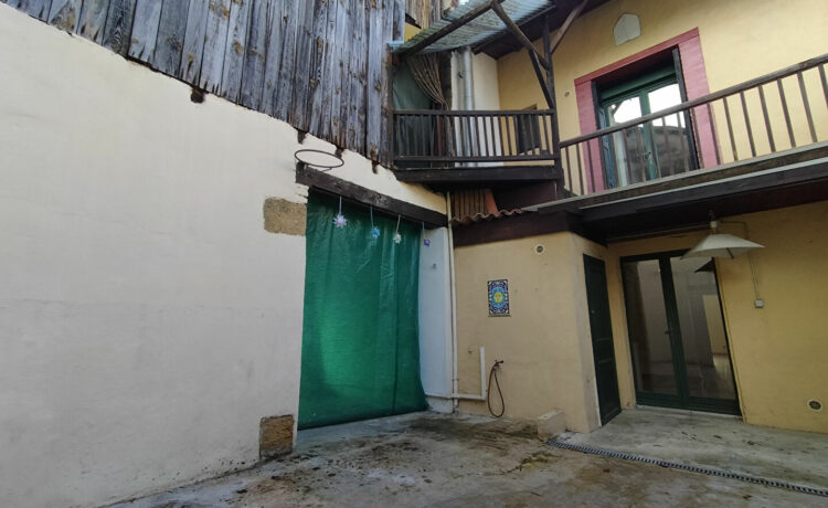 Maison Villeneuve De Marsan 6 pièce(s) 140 m2 1