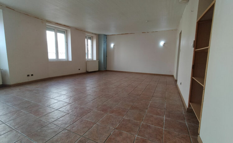 Maison Villeneuve De Marsan 6 pièce(s) 140 m2 2