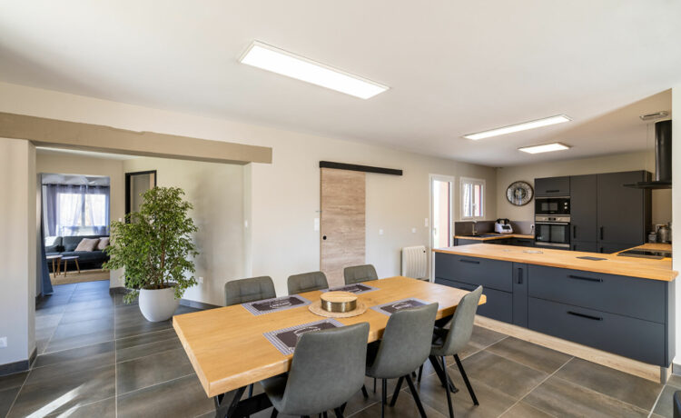 Maison entièrement rénovée dans un cadre idyllique 3