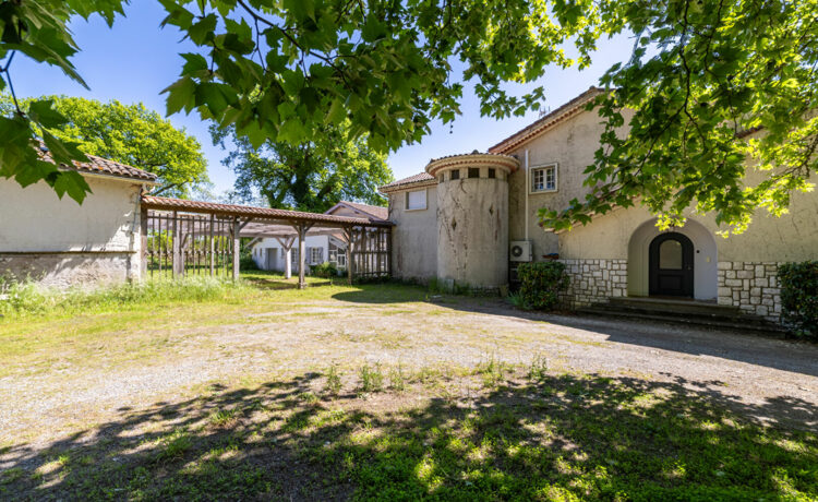Maison 8 pièce(s) 344m2 1