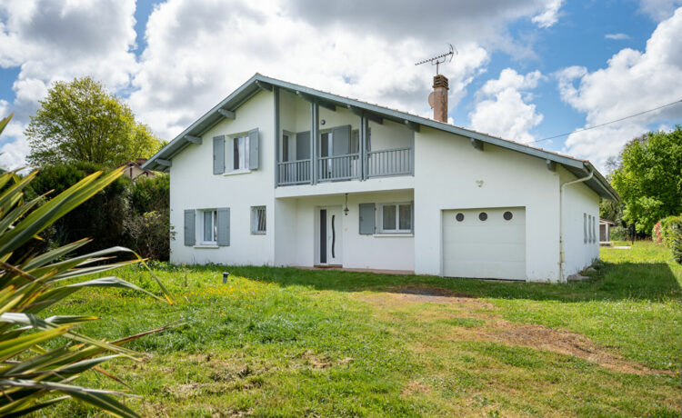 Maison 5 pièce(s) 168 m2 2