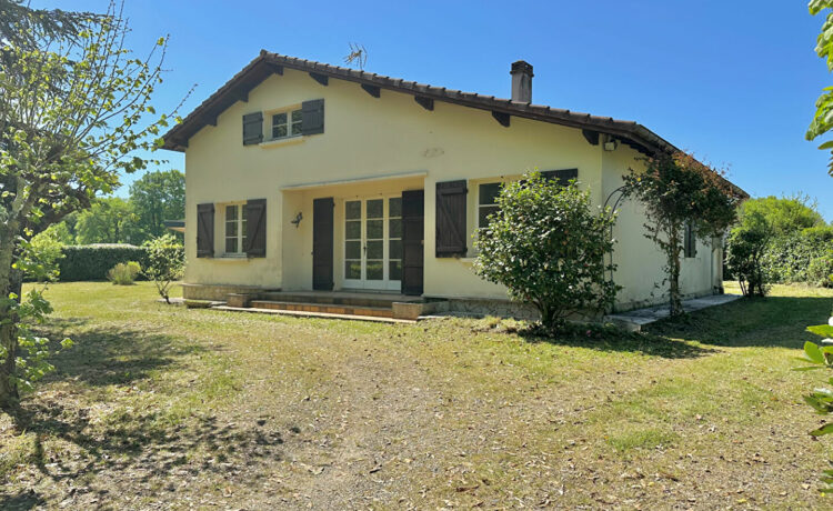 Maison Bretagne De Marsan 5 pièce(s) 109 m2 1