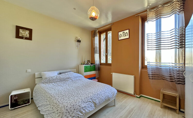 Maison 7 pièce(s) 173 m2