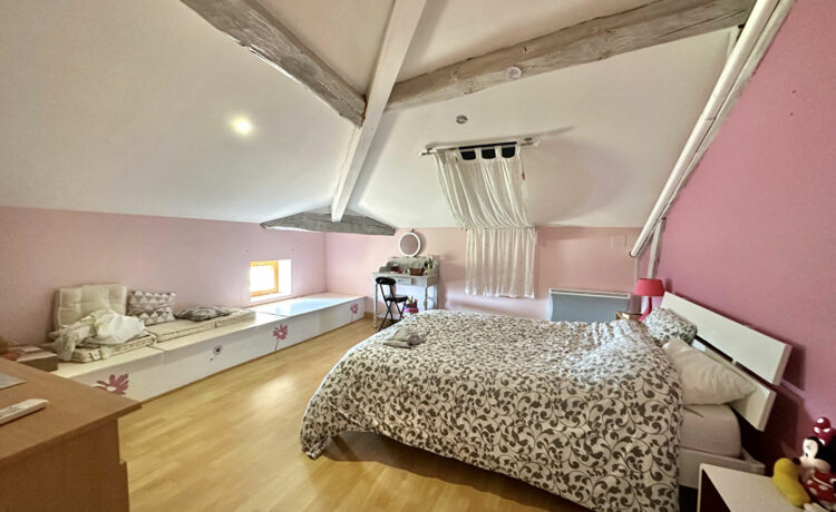 Maison 7 pièce(s) 173 m2