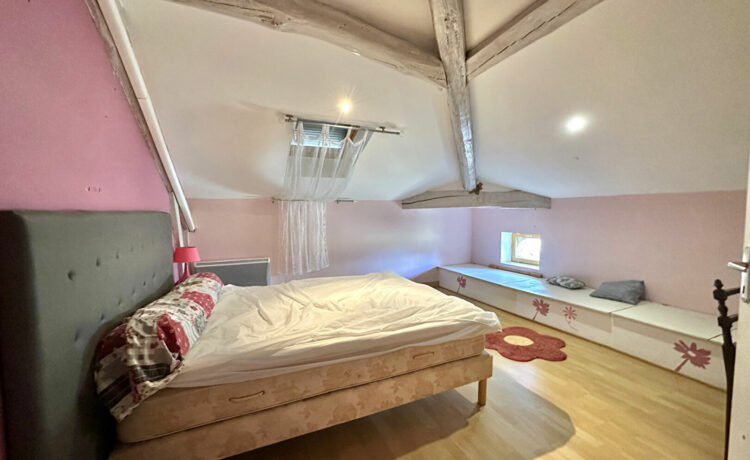 Maison 7 pièce(s) 173 m2
