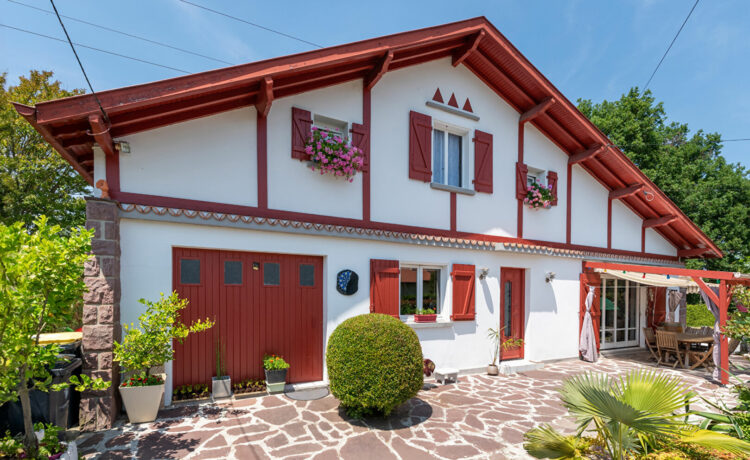 Maison au Calme avec Grand Jardin comprenant un T2 Indépendant 1