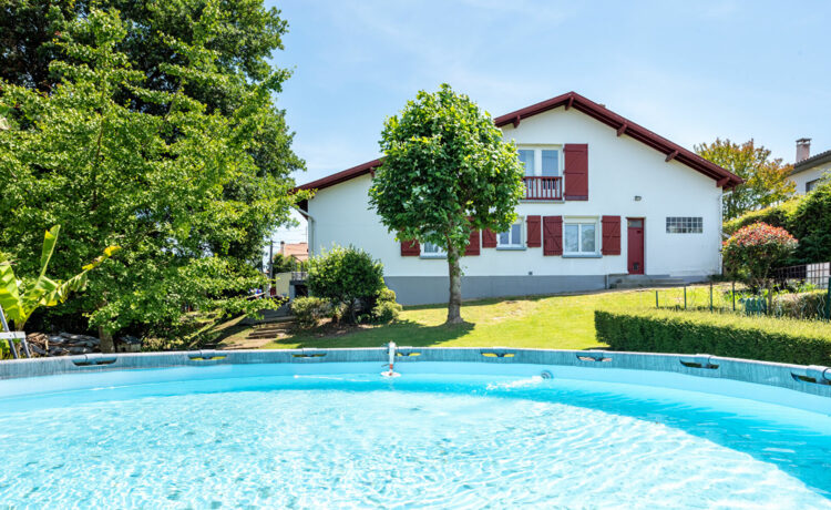Maison au Calme avec Grand Jardin comprenant un T2 Indépendant 2