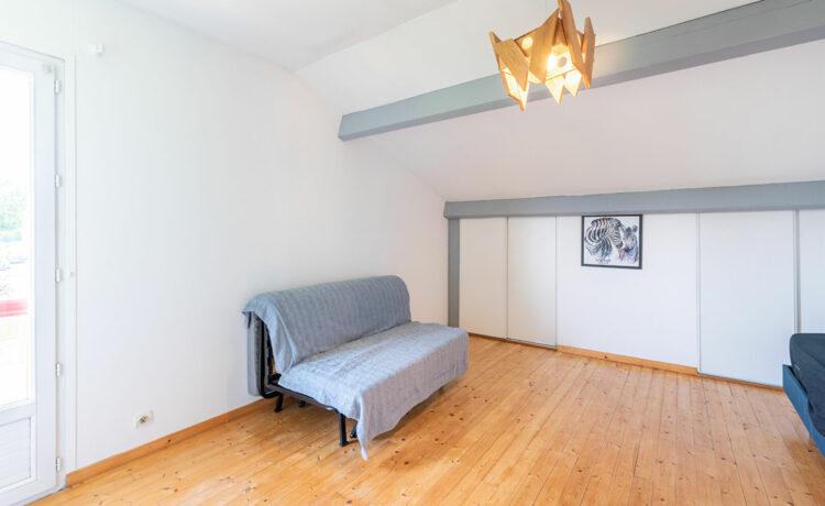 Maison au Calme avec Grand Jardin comprenant un T2 Indépendant