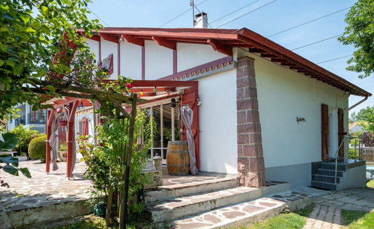 Maison au Calme avec Grand Jardin comprenant un T2 Indépendant