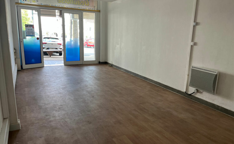 Local d'activité Geaune 1 pièce(s) 42 m2