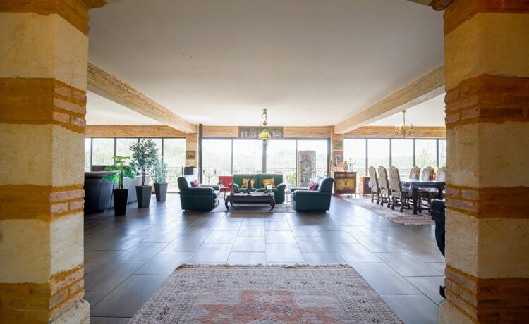 Maison T5 avec piscine et vue Pyrénées 2